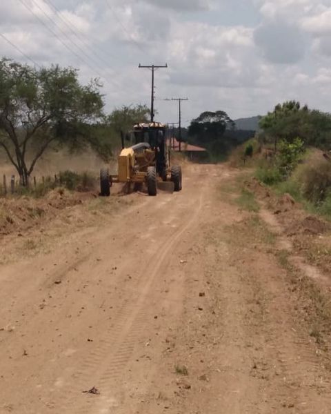  Estradas da região da Modelo receberam os serviços de patrolamento