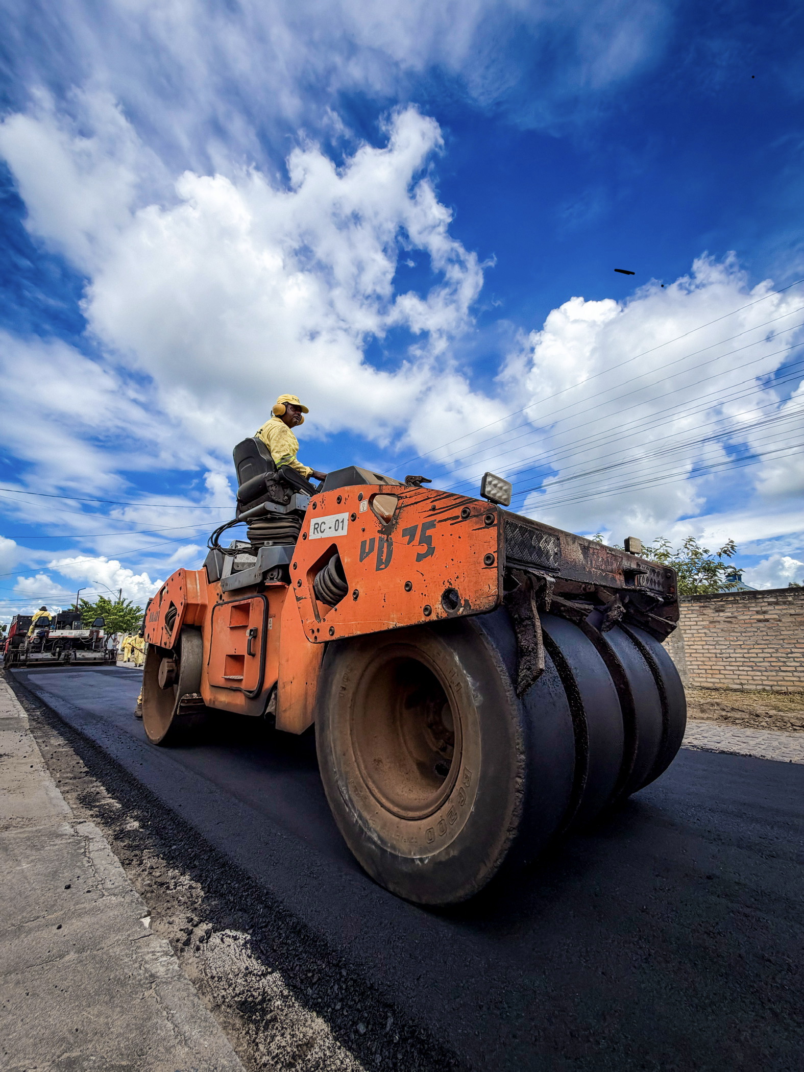 Santo Estêvão autoriza pavimentação de 35 ruas e avança na infraestrutura urbana