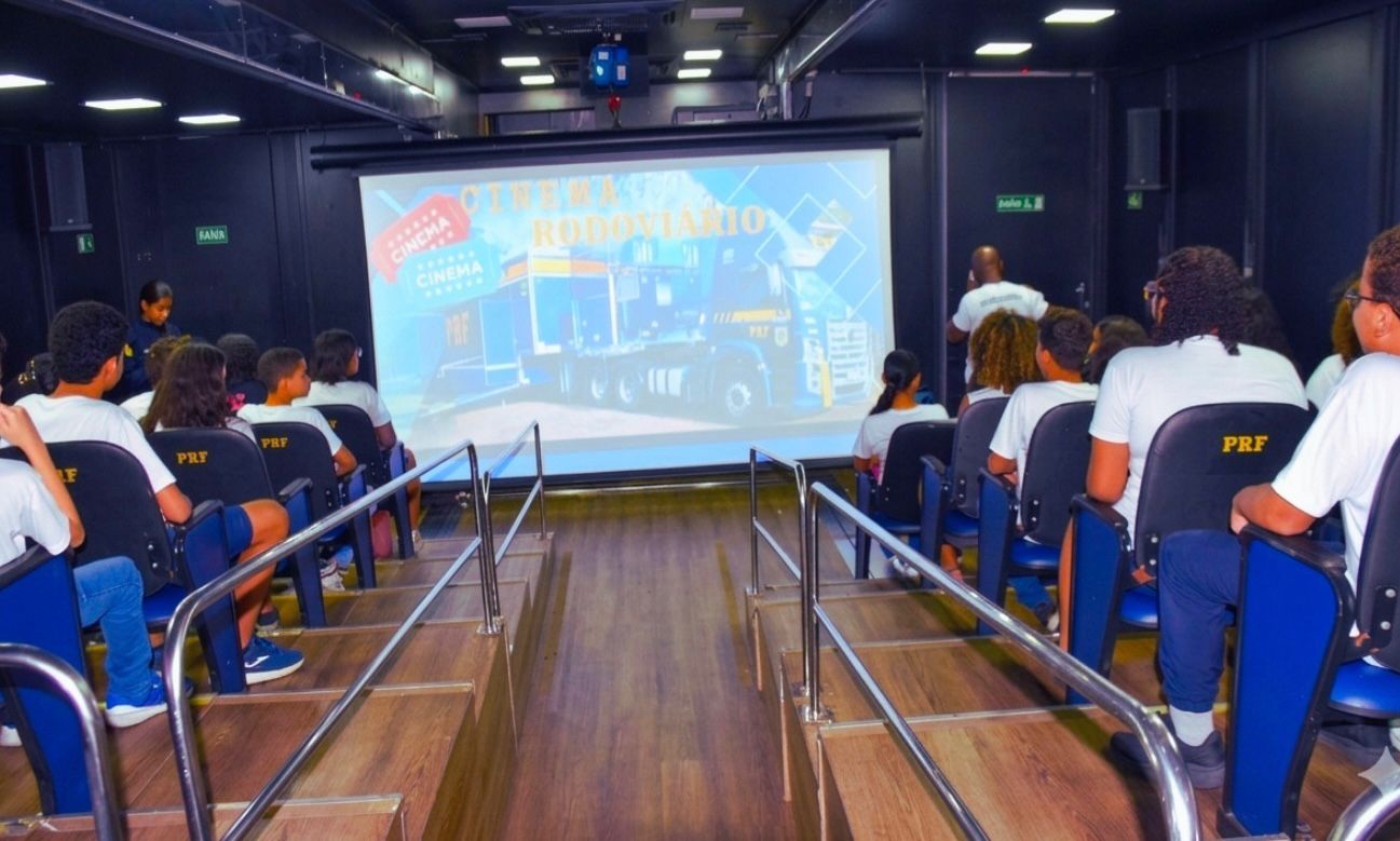 Santo Estêvão recebe Carreta de Educação para o Trânsito da PRF dentro da programação do Maio Amarelo 