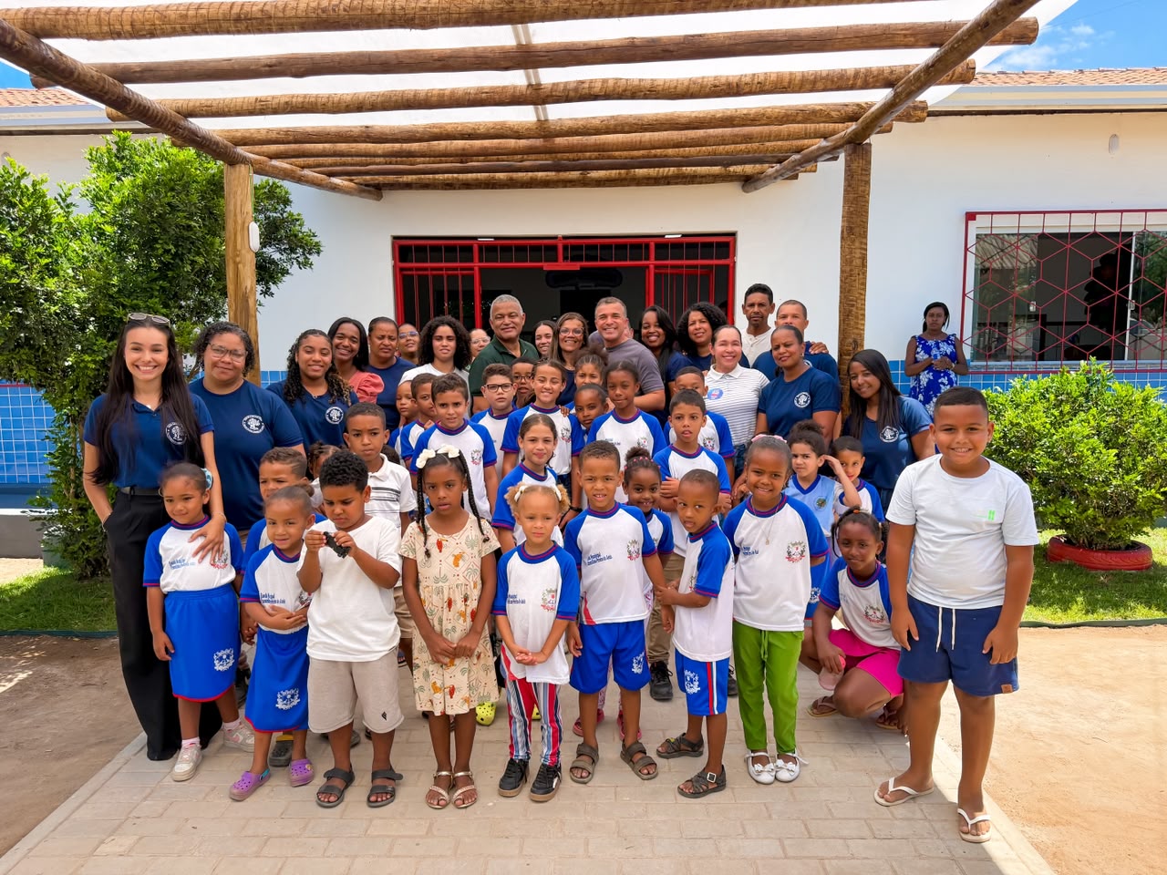 Prefeitura de Santo Estêvão entrega Escola Francilino Pereira de Assis totalmente reformada e ampliada na comunidade do Caboclo